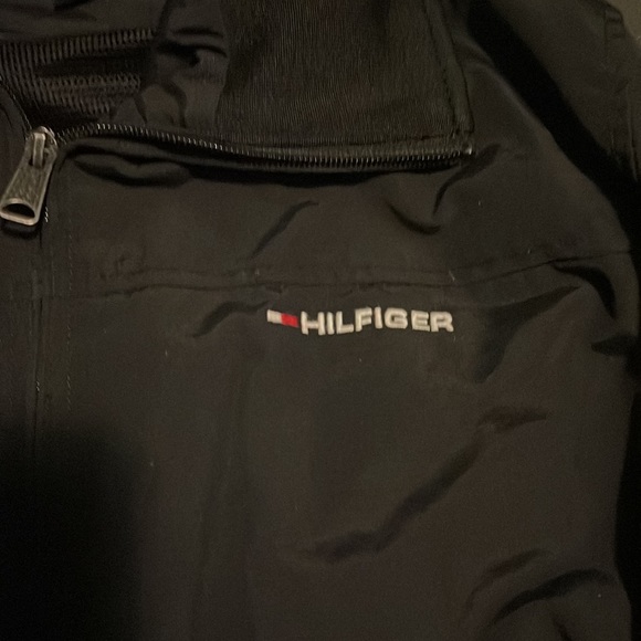 Men’s Tommy Hilfiger Black Jacket! Medium size. Hilfiger on the back of the neck - Picture 2 of 6